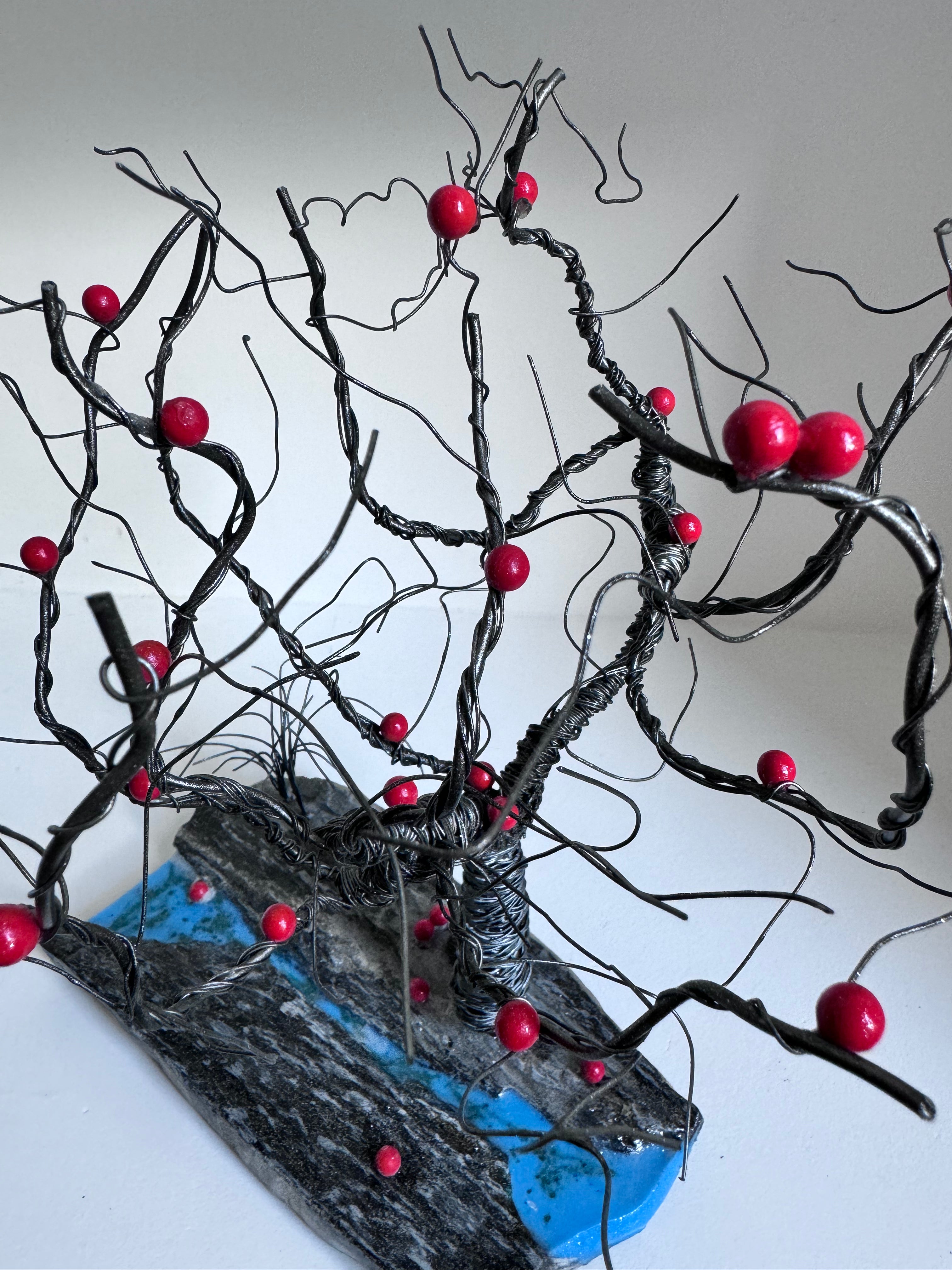 Le Pommier Rouge et son Ruisseau